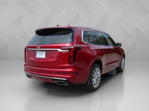 Certified 2024 Cadillac XT6 Premium Luxury w/ Technology Package AWD/4WD image 5