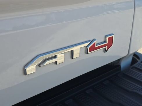 Used 2024 GMC Sierra 1500 AT4 w/ Technology Package AWD/4WD image 9
