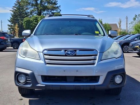 Used 2014 Subaru Outback 2.5i Premium w/ Moonroof Package AWD/4WD image 8