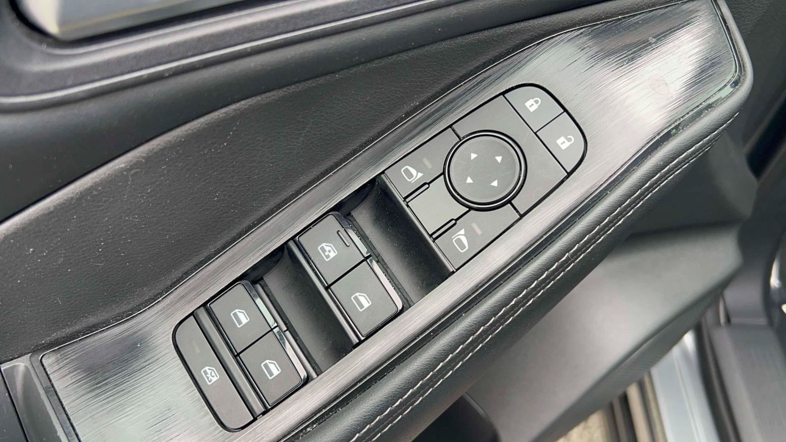 Used 2023 Nissan Rogue SV w/ SV Premium B Package AWD/4WD image 22