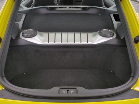 Certified 2025 Porsche 718 Cayman RWD image 10