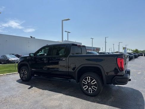 Used 2020 GMC Sierra 1500 AT4 w/ AT4 Premium Package AWD/4WD image 4