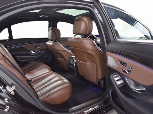 Used 2014 Mercedes-Benz S 550 Sedan image 15