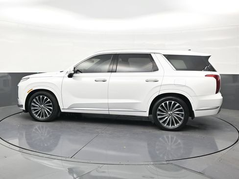 Used 2023 Hyundai Palisade Calligraphy w/ Cargo Package AWD/4WD image 2