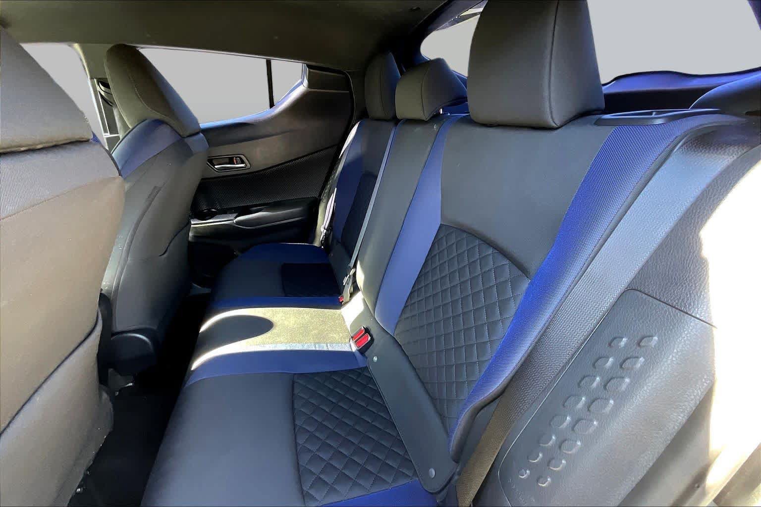 Used 2022 Toyota C-HR XLE FWD image 19