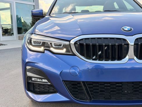Used 2022 BMW 330i Sedan w/ M Sport Package RWD image 14