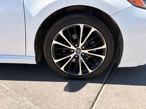 Used 2019 Toyota Camry SE image 35
