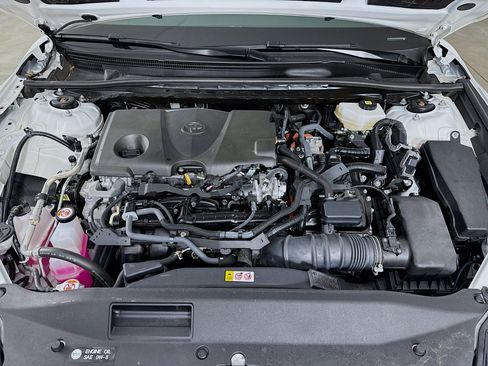 Certified 2025 Toyota Camry LE FWD image 28