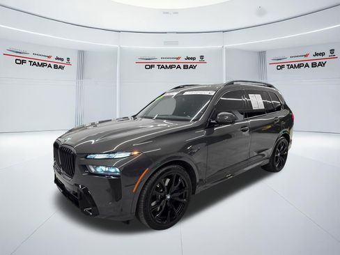 Used 2025 BMW X7 xDrive40i w/ Executive Package AWD/4WD image 2