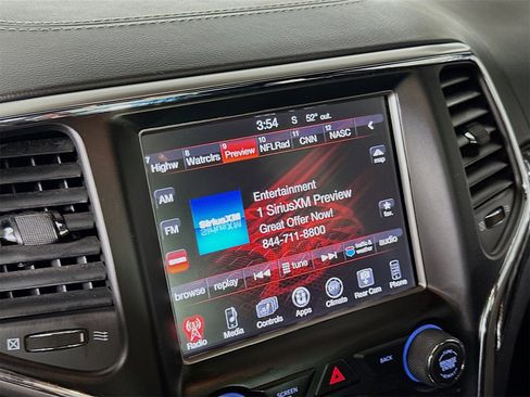 Used 2017 Jeep Grand Cherokee SRT image 14