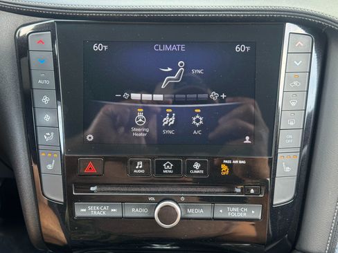 Used 2019 INFINITI QX50 Essential w/ Premium Heat Package FWD image 29