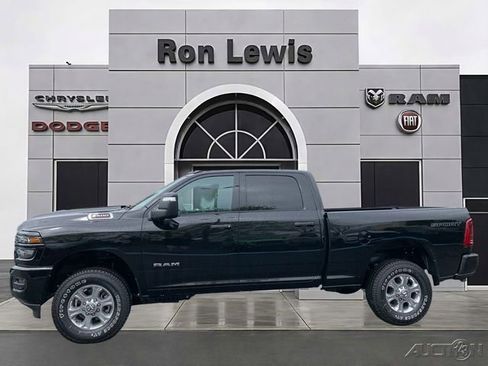 New 2026 RAM 2500 Big Horn AWD/4WD image 1