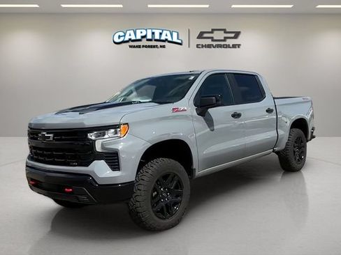 Used 2024 Chevrolet Silverado 1500 LT Trail Boss w/ Convenience Package II AWD/4WD image 1