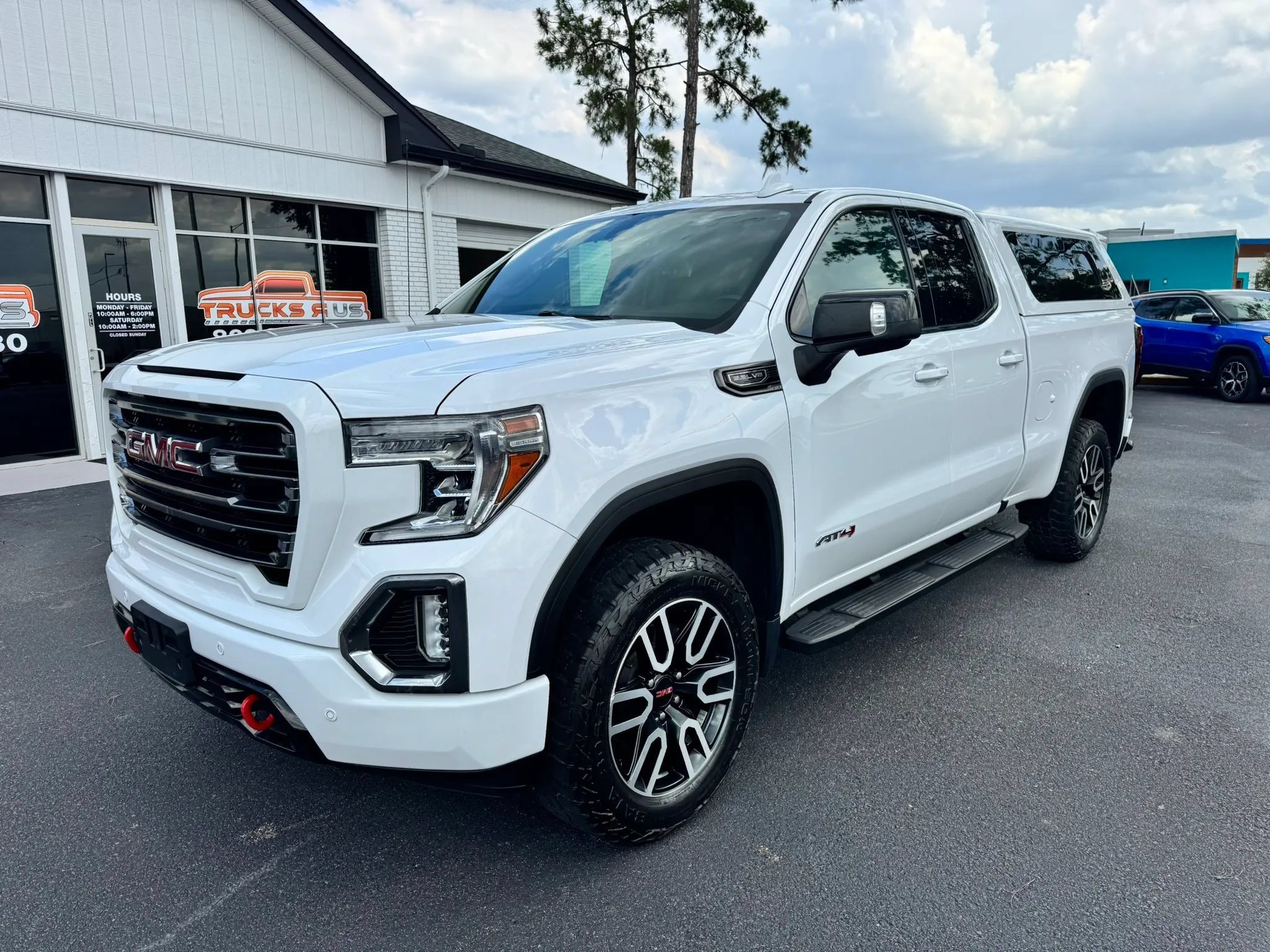 Used 2019 GMC Sierra 1500 AT4 w/ AT4 Premium Package AWD/4WD image 1