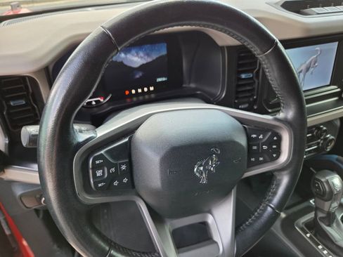 Used 2022 Ford Bronco Wildtrak AWD/4WD image 11