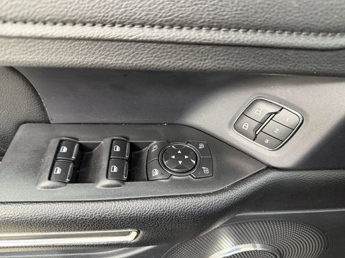 Used 2021 Ford Expedition XLT image 10