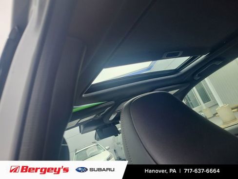 Certified 2025 Subaru Forester Touring w/ Touring Package AWD/4WD image 17
