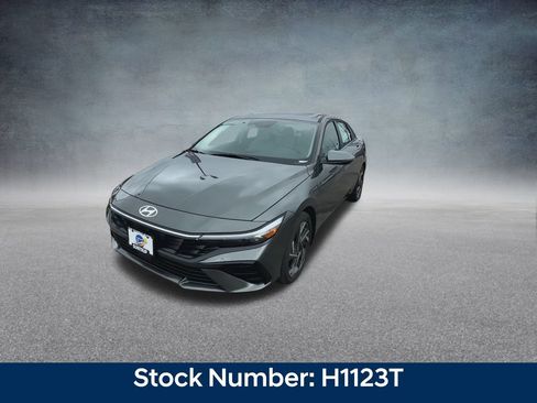 New 2025 Hyundai Elantra Limited image 6
