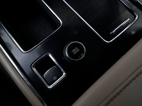 Used 2023 Lincoln Aviator Reserve w/ Equipment Group 201A image 50