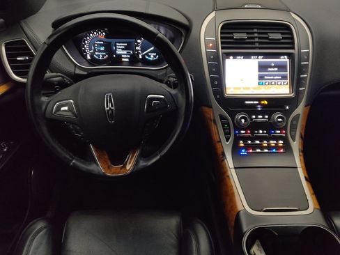 Used 2018 Lincoln MKX Reserve image 22