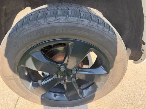 Used 2014 Jeep Grand Cherokee Altitude AWD/4WD image 6