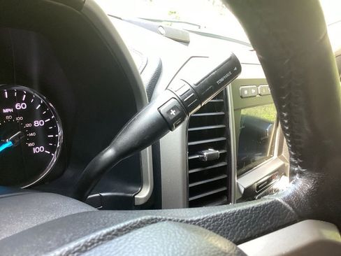 Used 2019 Ford F250 Lariat w/ Lariat Ultimate Package AWD/4WD image 47
