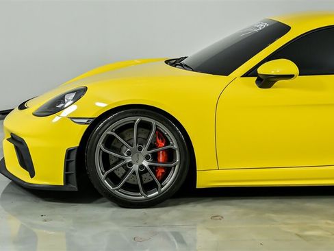 Used 2020 Porsche 718 Cayman GT4 RWD image 7