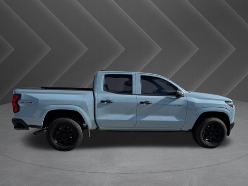 Used 2025 Chevrolet Colorado W/T w/ Advanced Trailering Package AWD/4WD image 5