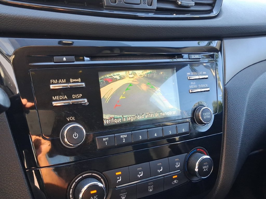 Used 2017 Nissan Rogue Sport S w/ S Appearance Package FWD image 22