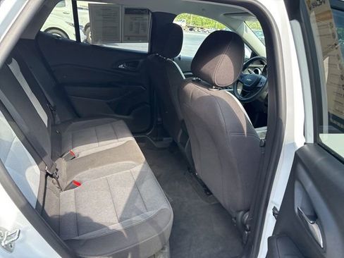 Used 2024 Chevrolet Trax LS w/ LS Convenience Package image 14