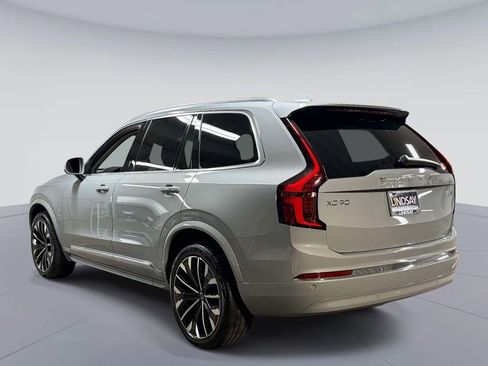 Used 2025 Volvo XC90 B6 Plus AWD/4WD image 12