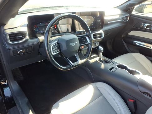 Used 2024 Ford Mustang Premium image 11