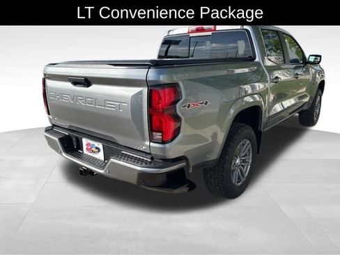Used 2024 Chevrolet Colorado LT w/ LT Convenience Package III AWD/4WD image 8