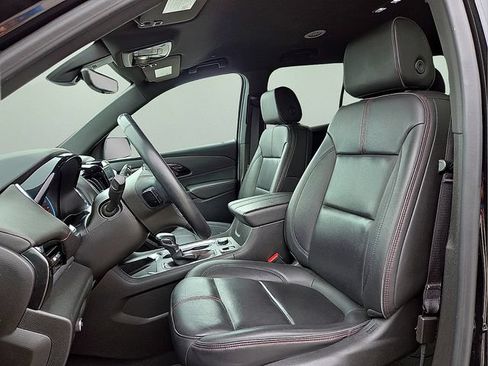 Used 2023 Chevrolet Traverse RS w/ LPO, Floor Liner Package AWD/4WD image 16