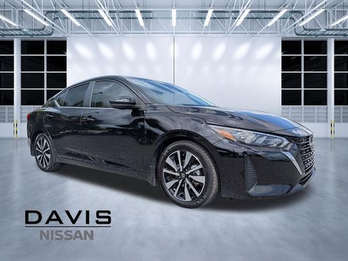 Used 2025 Nissan Sentra SV w/ SV Premium Package FWD image 1