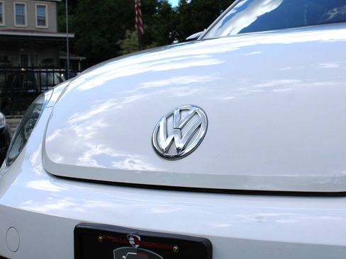 Used 2012 Volkswagen Beetle 2.5 FWD image 11
