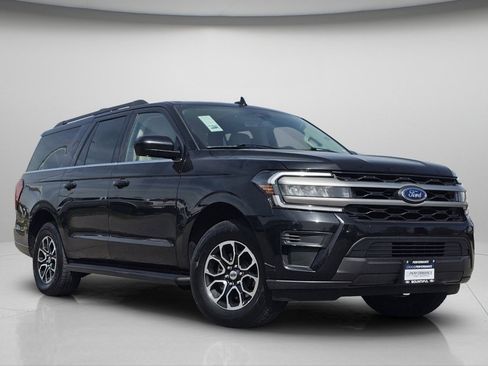 Used 2024 Ford Expedition Max XLT AWD/4WD image 2