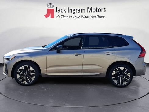 New 2026 Volvo XC60 B5 Plus w/ Protection Package Premier AWD/4WD image 2