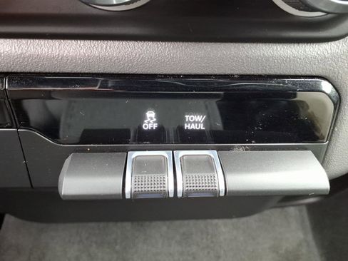 Used 2022 RAM 1500 Big Horn image 15