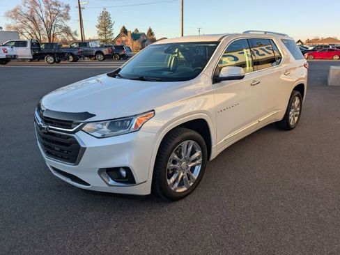 Used 2021 Chevrolet Traverse High Country image 3