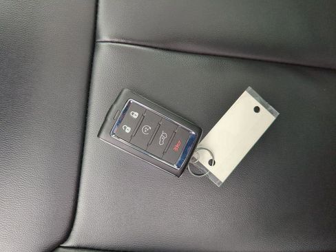 Used 2025 Jeep Grand Cherokee L Limited w/ Black Appearance Package image 26