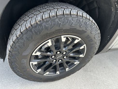 New 2026 Chevrolet Traverse Z71 w/ Driver Confidence Package image 11