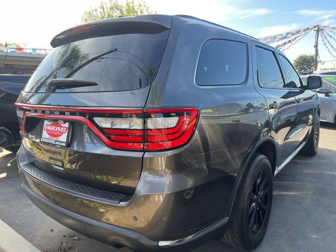 Used 2019 Dodge Durango SXT RWD image 3