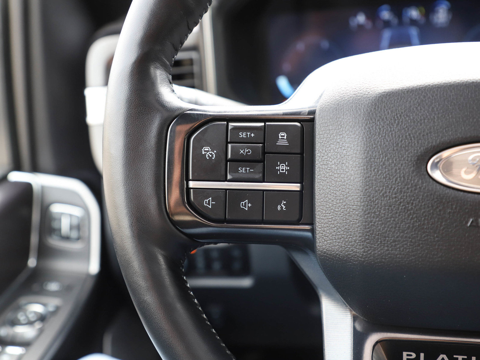 Used 2026 Ford F250 Platinum AWD/4WD image 25