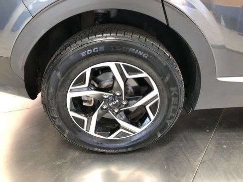 Certified 2023 Kia Sportage LX image 9