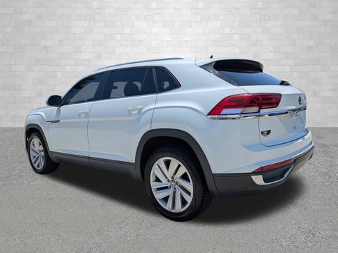 Used 2021 Volkswagen Atlas Cross Sport SE FWD image 4