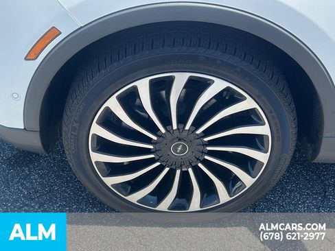 Used 2023 Lincoln Nautilus Black Label w/ Class II Trailer Tow Package image 15