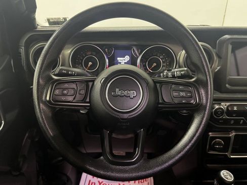 Used 2022 Jeep Wrangler Unlimited Sport image 4