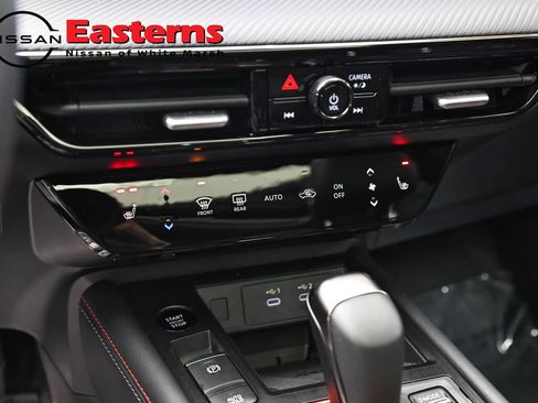 Used 2026 Nissan Kicks SR w/ SR Premium Package AWD/4WD image 19