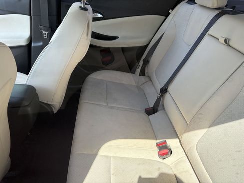 Used 2023 Buick Encore GX Select w/ Safety Package II FWD image 11